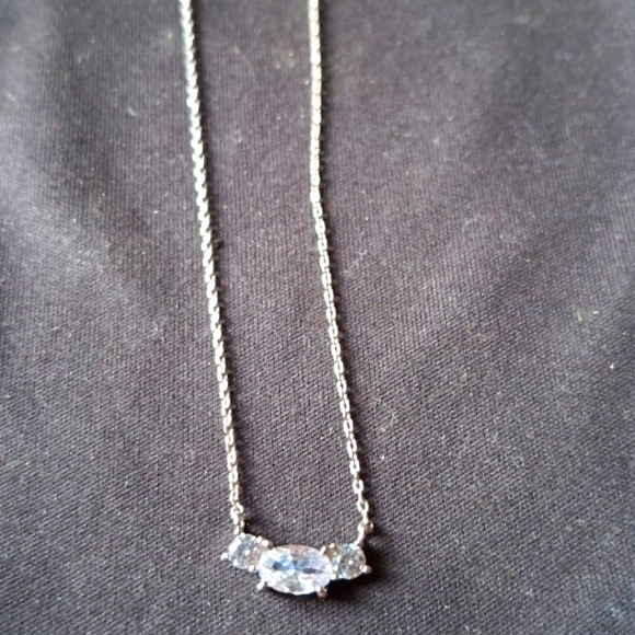 🍁 3 for 28 - Cute Dainty Necklace NWT - Picture 1 of 6